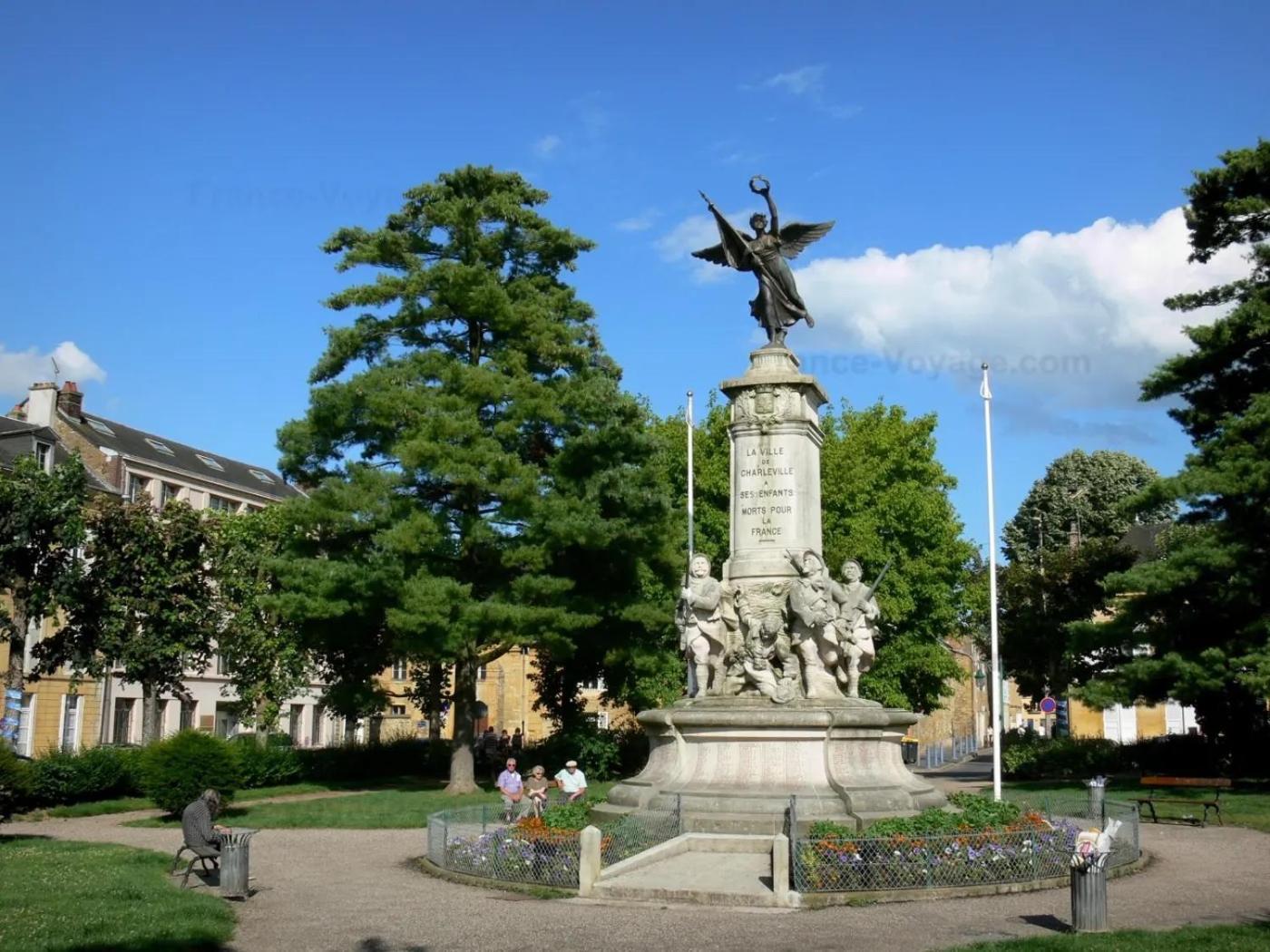 Le Petit Ardennais Charleville-Mézières Екстериор снимка
